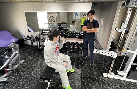 膝に負担をかけない下半身の筋力強化メソッド